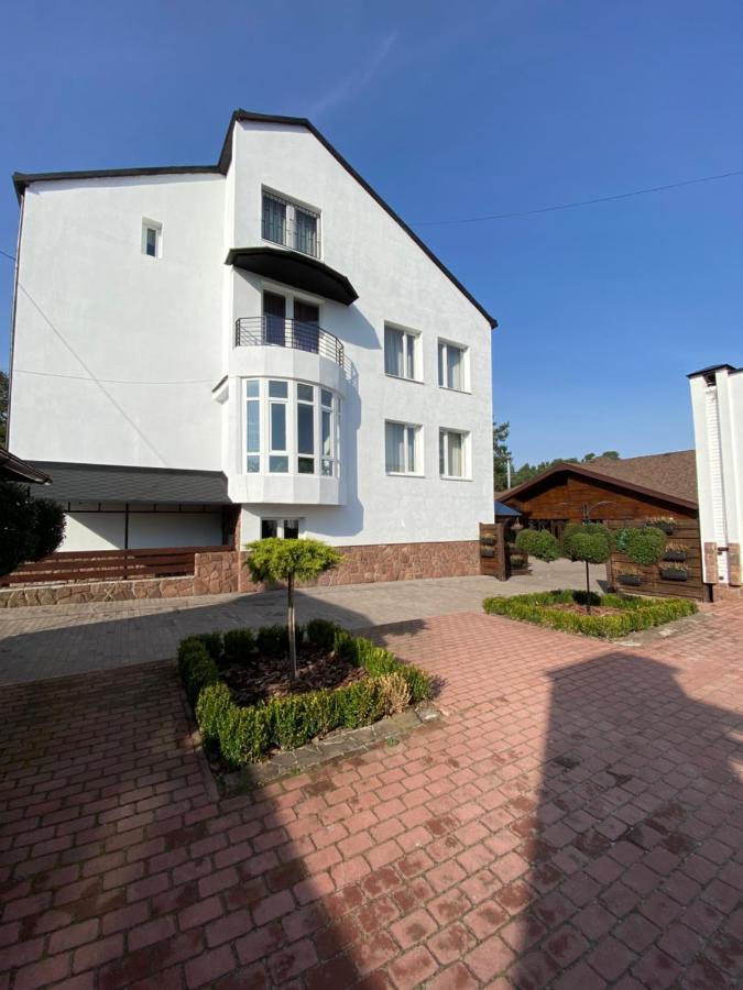 Olena Resort Briuhovîci Exterior foto