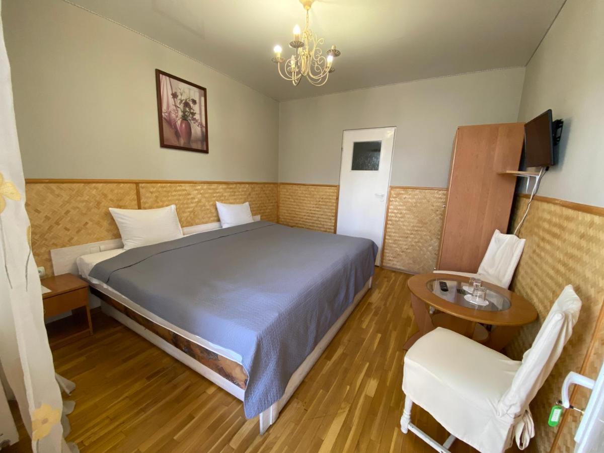 Olena Resort Briuhovîci Exterior foto